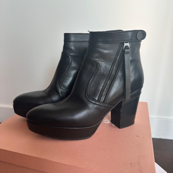 ACNE Studios Black heeled leather boot - Picture 3 of 7